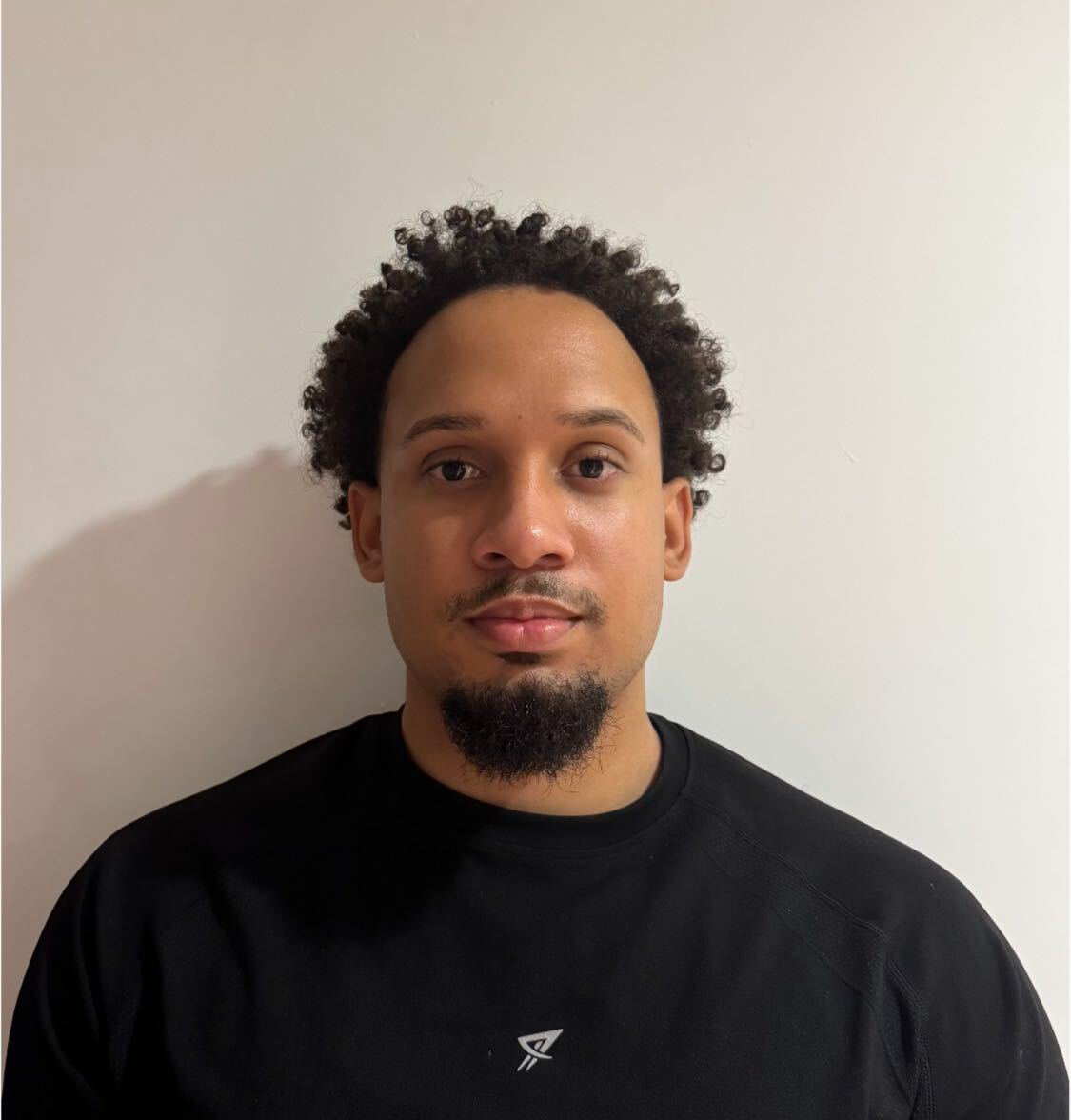 Portrait of Kyan Dilbert, grant recipient.